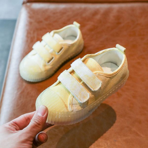 yellow jelly shoes
