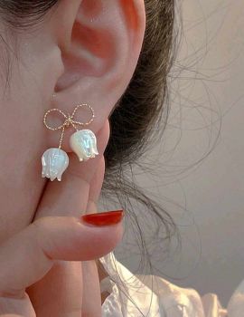 Pearl Tulip With Bow Earrings